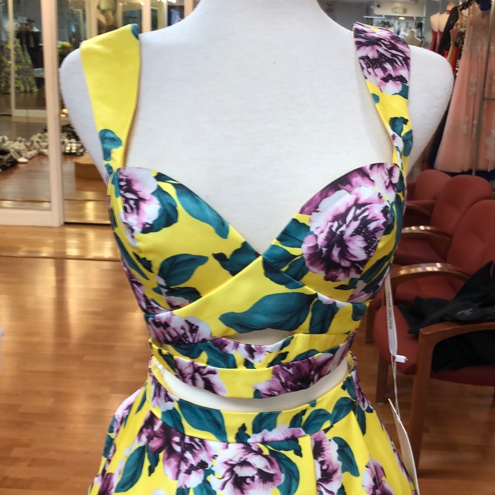 ✔️ Two piece yellow lilac prom dress - Picture 2 of 8
